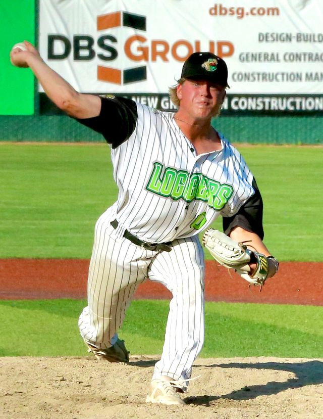The La Crosse Loggers hosted Duluth on a Northwoods League baseball game on Sunday at Copeland Park. -- CRAIG JOHNSON PHOTO