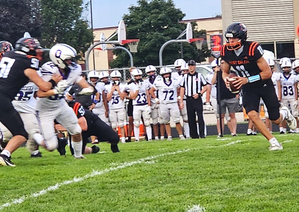West Salem quarterback Drew McConky runs during a nonconference football game against Onalaska. -- TODD SOMMERFELDT PHOTO
