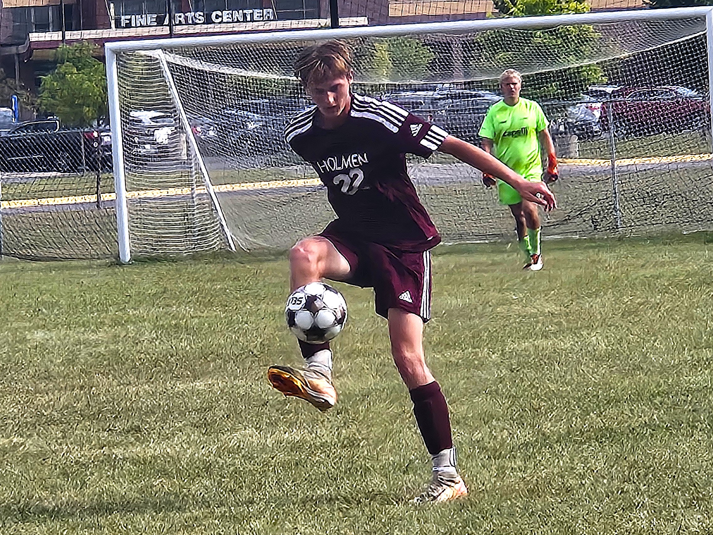 Holmen sophomore Preston McHugh controls the ball during a soccer game against visiting Central. -- TODD SOMMERFELDT PHOTO