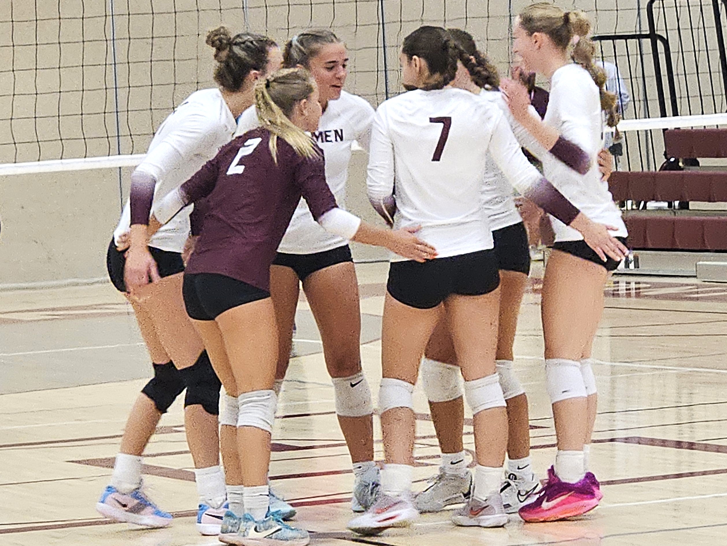 The Holmen volleyball team celebrates a point during a sweep of visiting Logan on Thursday. -- TODD SOMMERFELDT