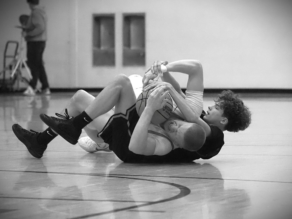 Central vs. Logan boys basketball. -- TARA WALTERS PHOTO