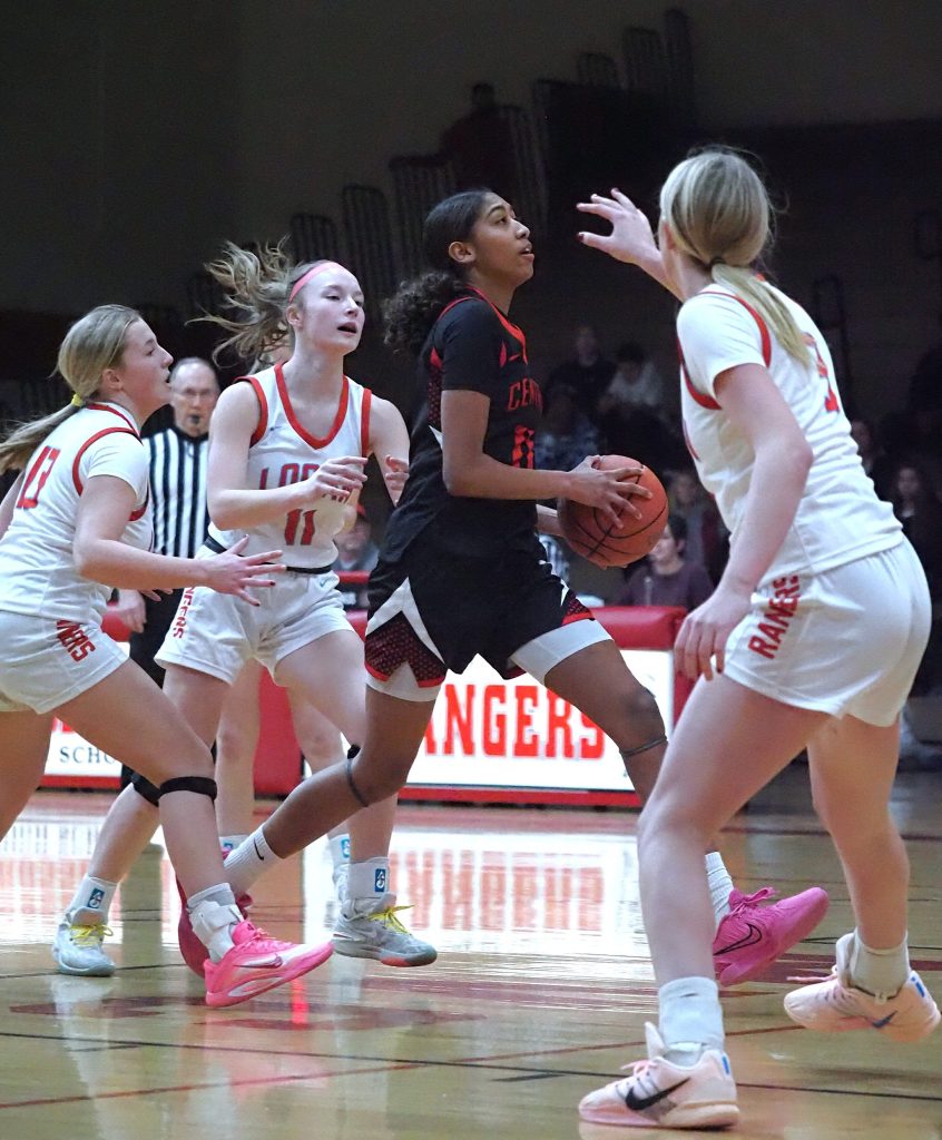 Central vs. Logan girls  basketball. -- TARA WALTERS PHOTO