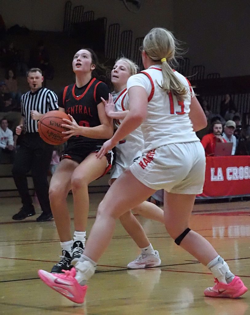 Central vs. Logan girls  basketball. -- TARA WALTERS PHOTO