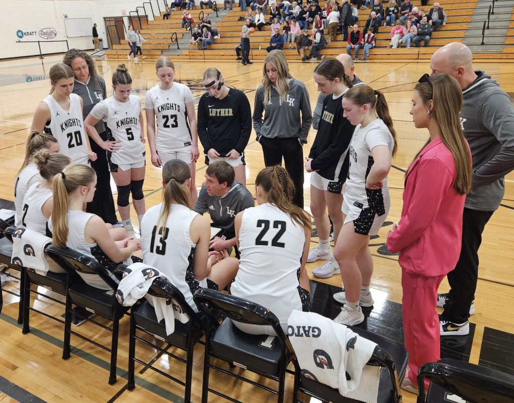 Luther girls basketball coach Ryan Svendsen talks to his team during a timeout against Cashton. -- TODD SOMMERFELDT PHOTO