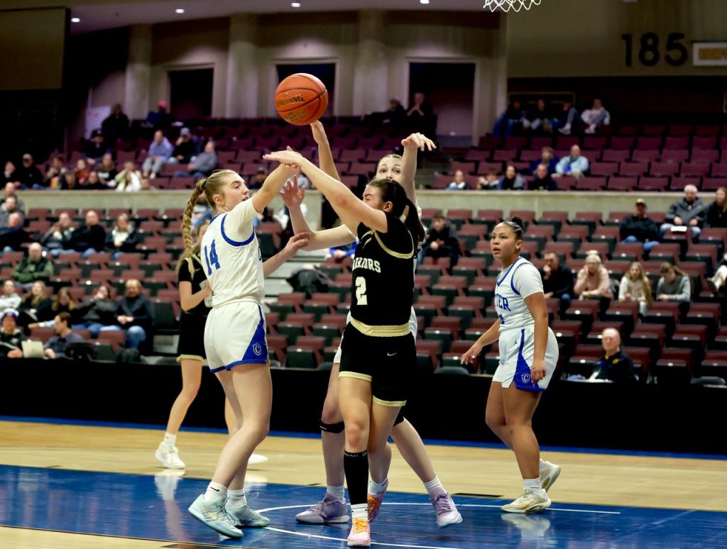 Caledonia vs. Winona Cotter girls basketball. -- CRAIG JOHNSON PHOTO