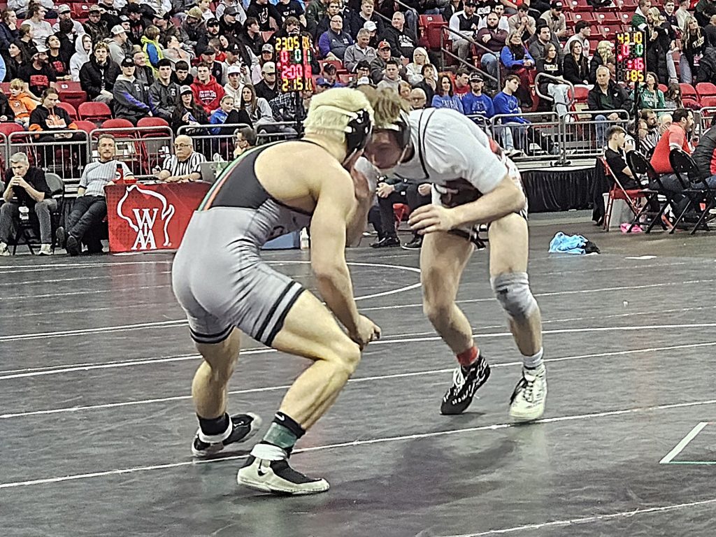 West Salem/Bangor senior Mason Chambers goes for third place at the Kohl Center on Saturday. -- TODD SOMMERFELDT PHOTO