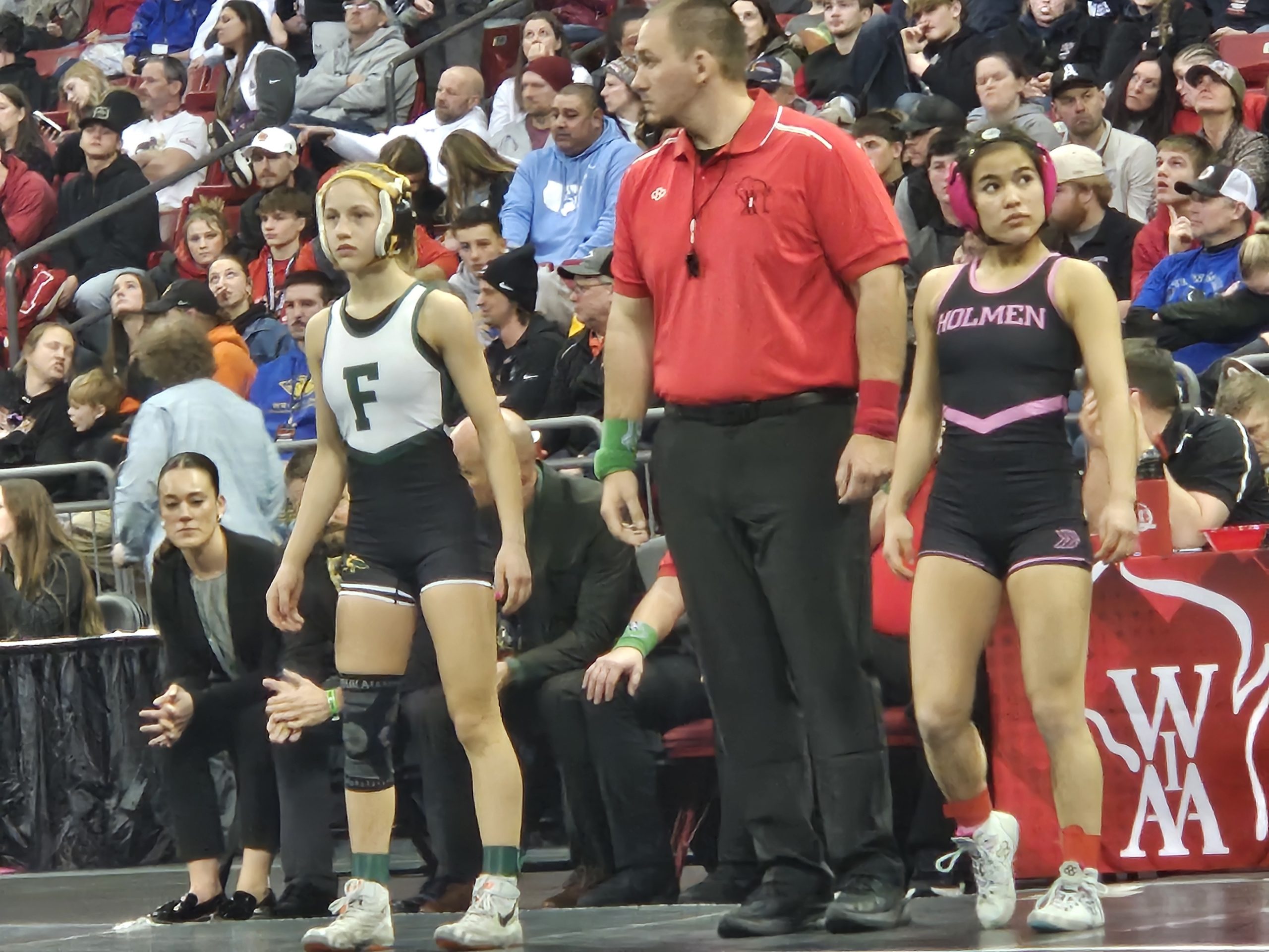 Holmen junior Aini Anderson gets ready to start her 100-pound WIAA championship match at the Kohl Center. -- TODD SOMMERFELDT PHOTO