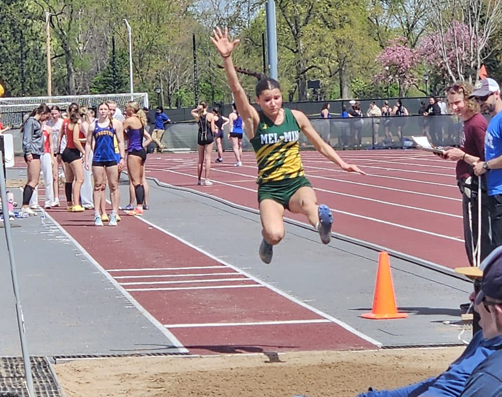 Knights of Columbus Relays. -- TODD SOMMERFELDT PHOTO