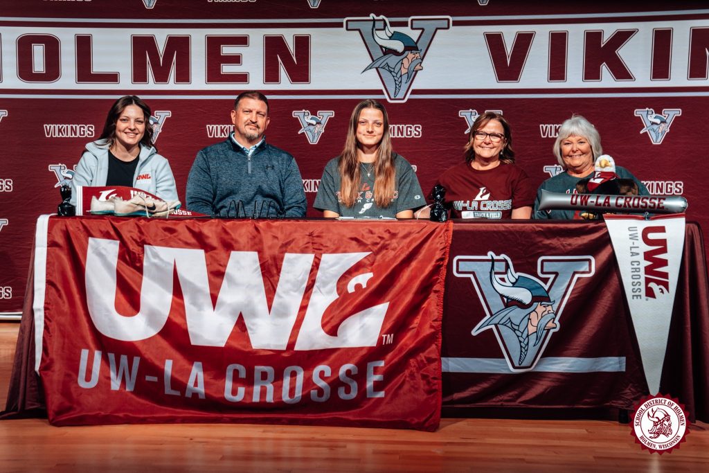 Lydia Lazarescu, UW-La Crosse track and field