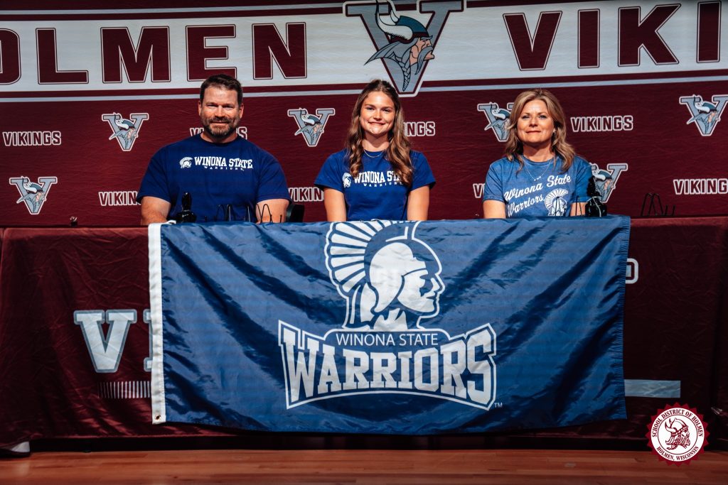 Alivia Wickstrom, Winona State University track and field