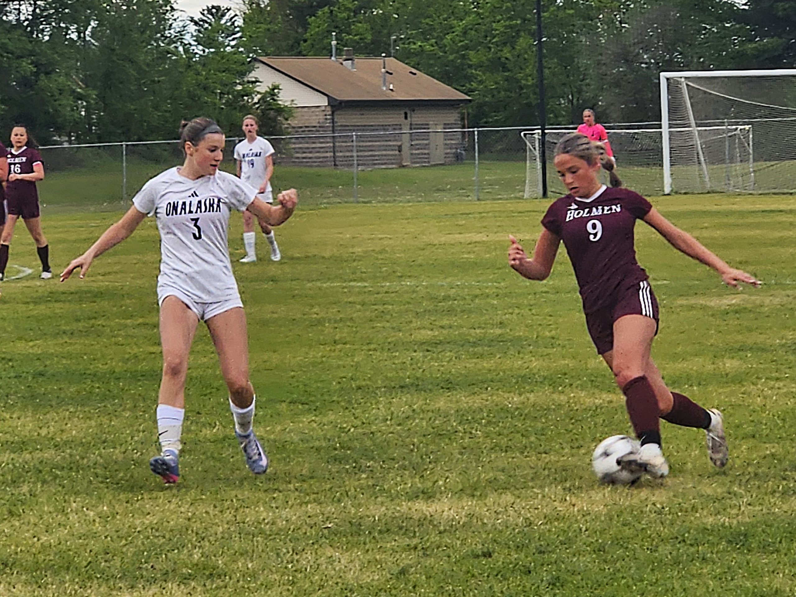 Holmen vs. Onalaska girls soccer. -- TODD SOMMERFELDT PHOTO
